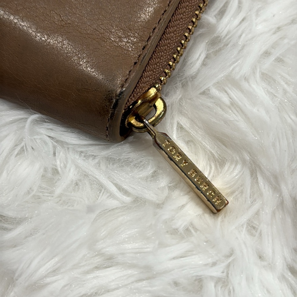 Tory Burch Robinson Taupe Zip-Around Leather Wallet Bow Detail Women’s - Picture 9 of 14